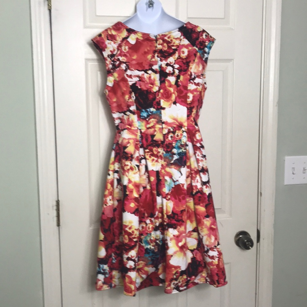 Liz Claiborne watercolor floral pattern dress Sz 6 - Picture 3 of 6